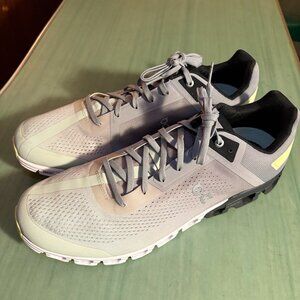 WORN ONCE Mens On Running Cloudflow 3 Shoes Size 13 35.99235